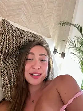 alicewonder_8 Adlı Modelin Canlı XXX Sohbeti
