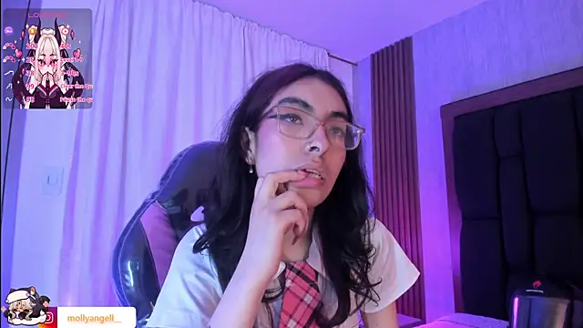 Chat +18 de Molly_A ao vivo