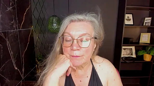 NataliMellow's Live XXX Chat