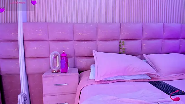 CarolineFyre Live XXX-chat