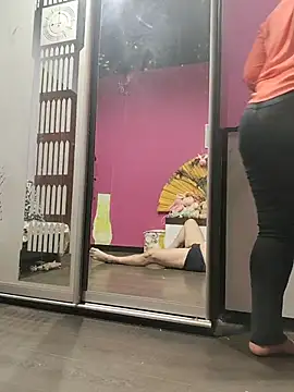 Pokazy przed kamerką – Karinaskyx