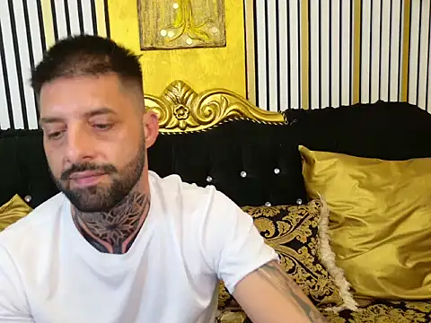 TommyDum live XXX chat