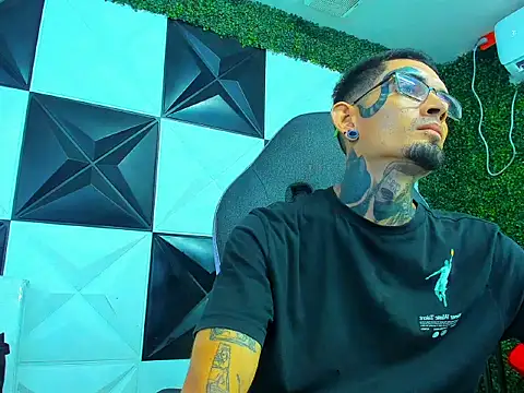 แชท XXX สดของ Boy_tatto77