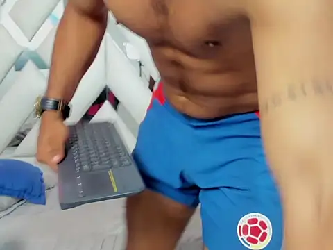 XXX chat uživo modela iron_king7