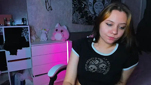 Mika_Moony Live XXX-chat