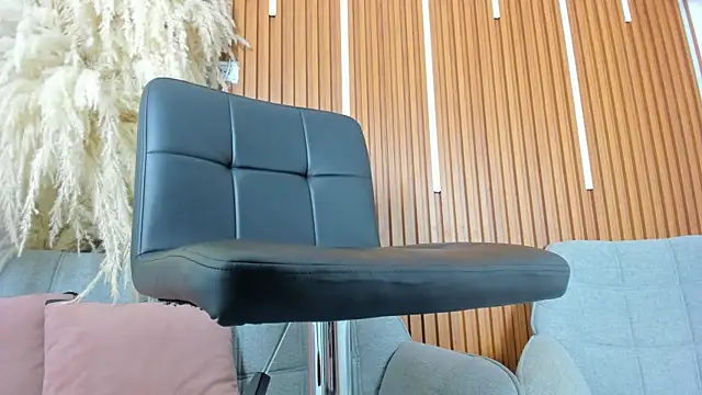 Yara_swweett live XXX chat