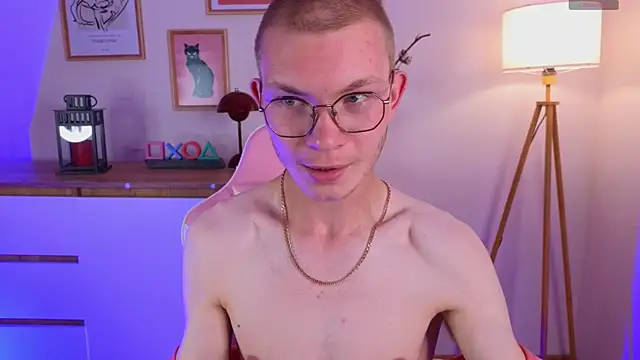 Chat XXX Live justleo__