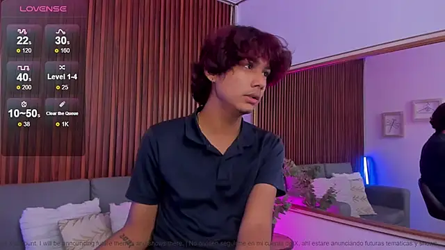 Oliver20__ Adlı Modelin Canlı XXX Sohbeti