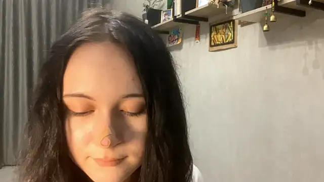 RukiyaLowland's Live XXX Chat