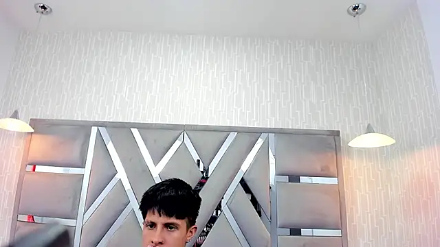 Chat XXX en directo de MikeHunteer