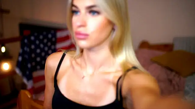 Emilyvanroessel Chat XXX in diretta
