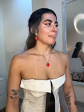 Chat XXX en directo de AngelinaDuvall