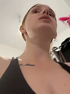 HoneyLace_'s Live XXX Chat