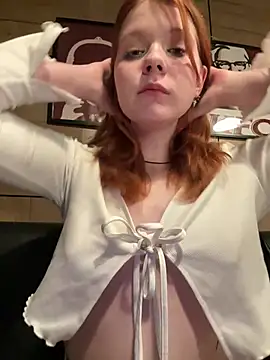 צ'אט XXX בשידור חי של Freaky__Nikki