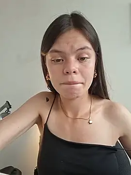 _Isabella-7 élő XXX-chatje