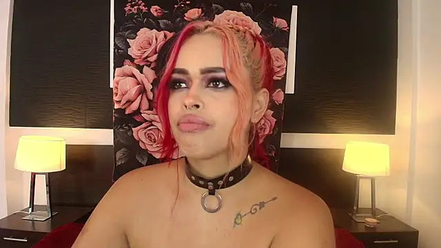 EvaaFoxxy1 Chat XXX live