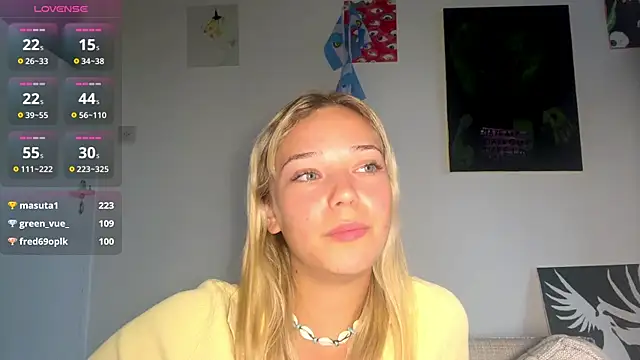 Kassejent élő XXX-chatje