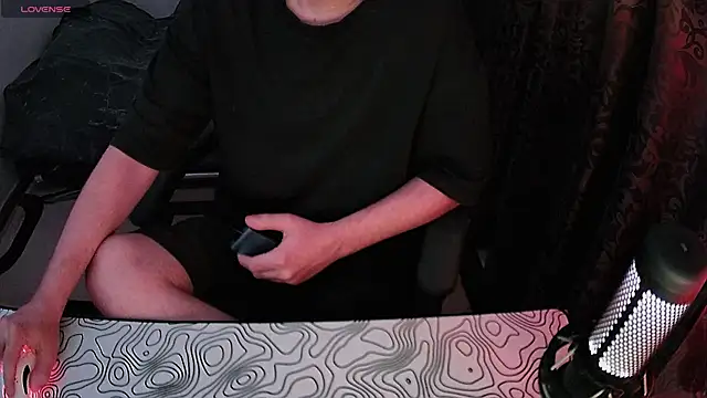 ZXCENSORED- Adlı Modelin Canlı XXX Sohbeti