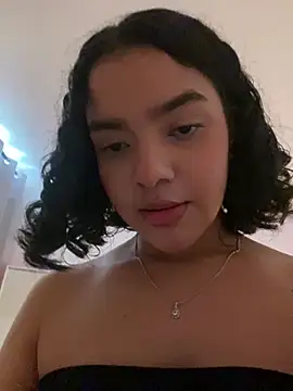 flufflyass' Live XXX Chat