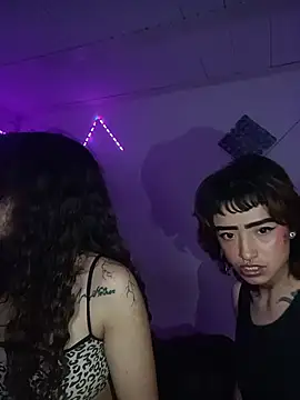 دردشة AlexxaAndRileyy الجنسية المباشرة