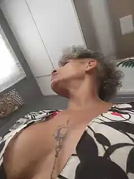 CeceilaMoon Chat XXX in diretta