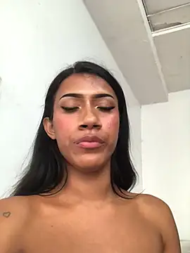 AntoniaSantos 即時 XXX 聊天