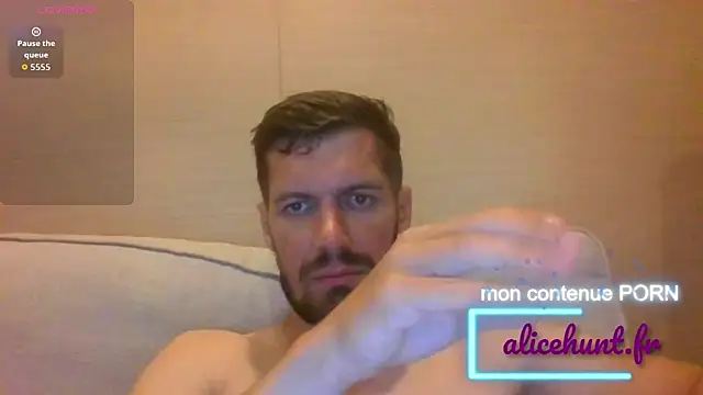 Vladcastle13090 Pertunjukan Webcam