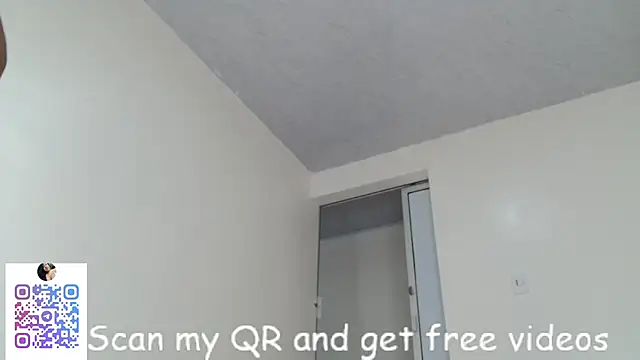 K3ndal1_'s Live XXX Chat