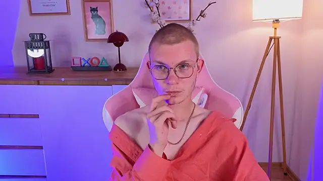 justleo__ Show Webcam