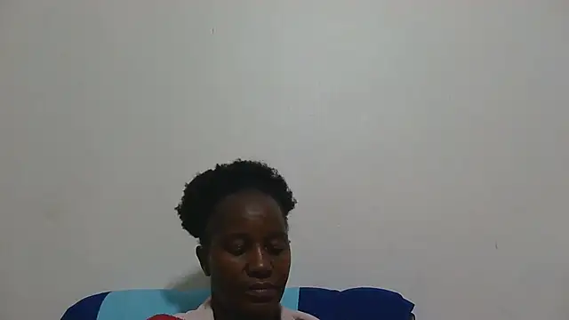 sluttylaura21's Live XXX Chat