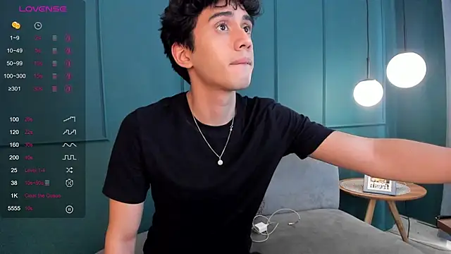 Milan_saint's Live XXX Chat