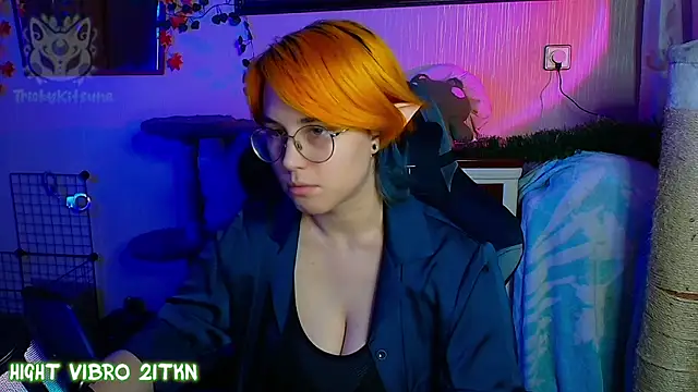 Chat +18 de TrickyKitsune ao vivo