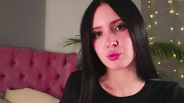 GraceMonroes Chat XXX in diretta