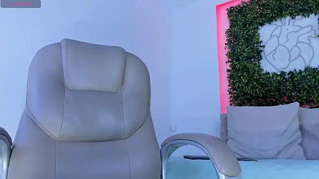 VioletaRocherr's Live XXX Chat