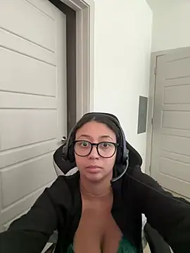 minhababyy Chat XXX in diretta