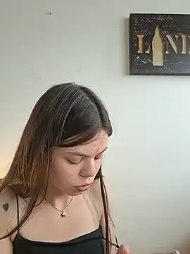 _Isabella-7 élő XXX-chatje
