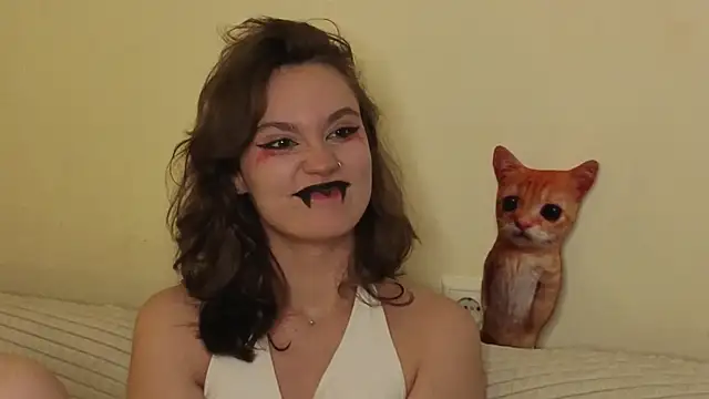 JolieDerringer Adlı Modelin Canlı XXX Sohbeti