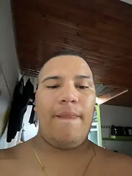 Patricio_02's Live XXX Chat