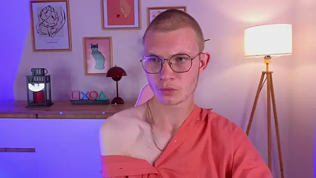 justleo__ Webcam show
