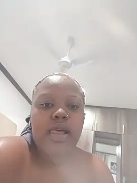 queennapal Adlı Modelin Canlı XXX Sohbeti