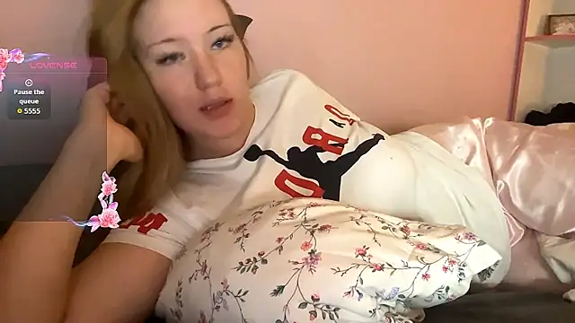 Lisi_Kiss_ Live XXX-chat
