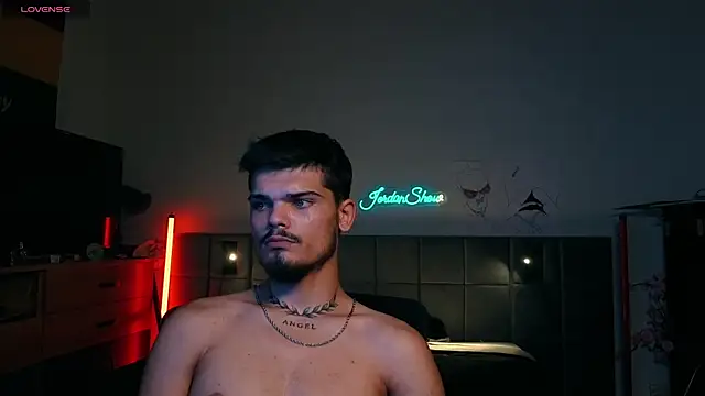 JordanShow live XXX chat
