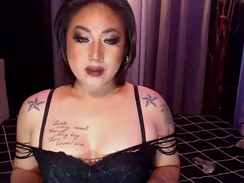 YourMistressAggy: διαδικτυακό σόου στην κάμερα