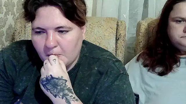 Chat +18 de MilaXHelen ao vivo