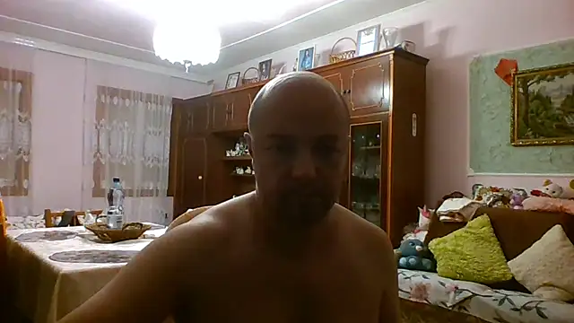 Luceriusbigass Chat XXX live