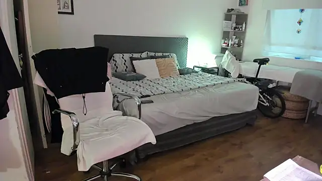 mr_almo Live XXX Chat