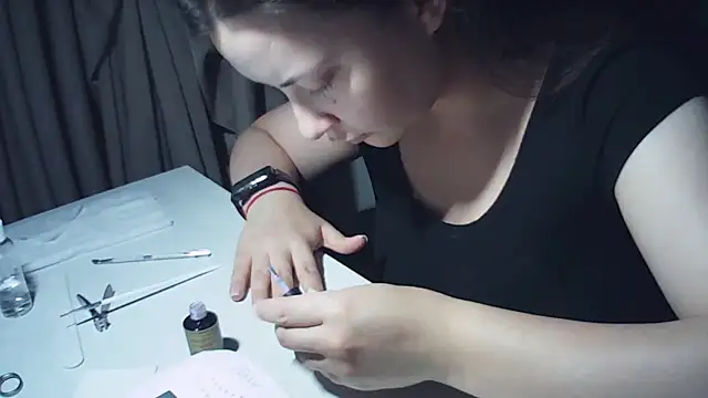 MoodieMira Chat XXX live
