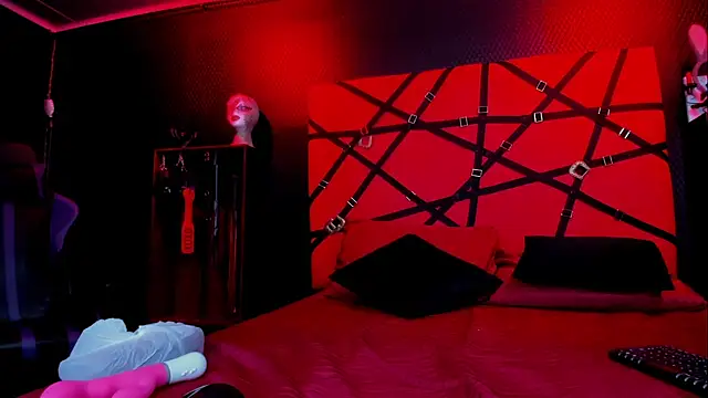 ScarletWais' Live XXX Chat