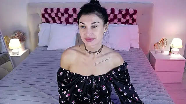 AriannaCruise Adlı Modelin Canlı XXX Sohbeti