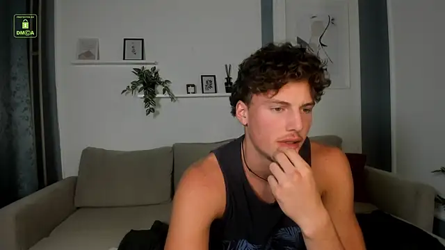 Tomm_Jeremmy élő XXX-chatje